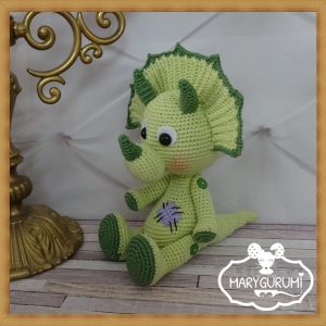 Ricky, le dinosaure tricératops